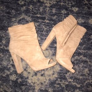 Steve Madden Tan bootie 8